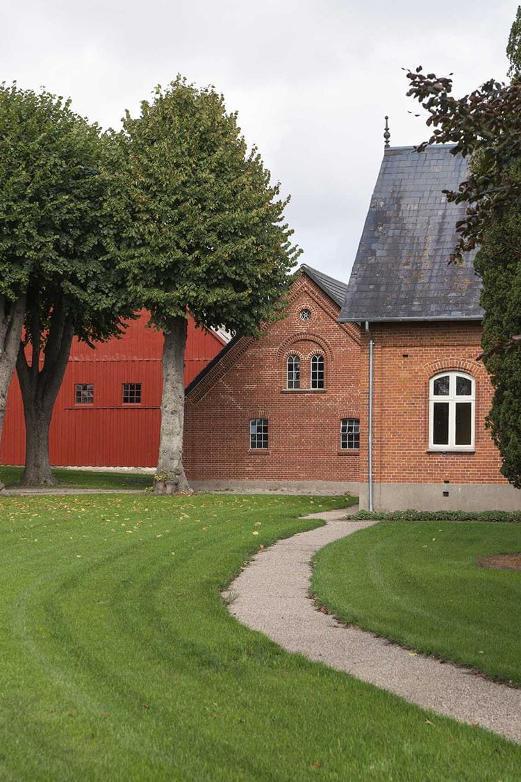 Kom på rundvisning i Familien Jensens Gård 