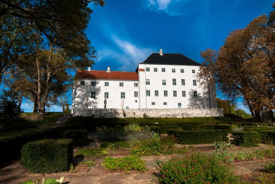 Dragsholm Slot: Moderne gastronomi i historiske rammer