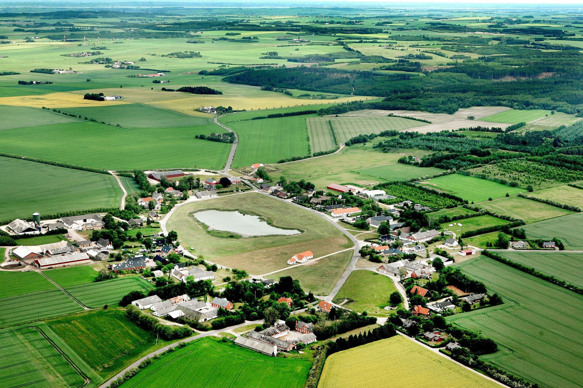 Volsted Forteby set fra luften